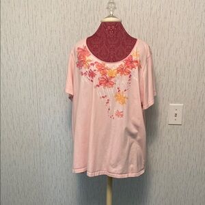 Women’s Floral Pink Laura Scott size 3x Top with Design